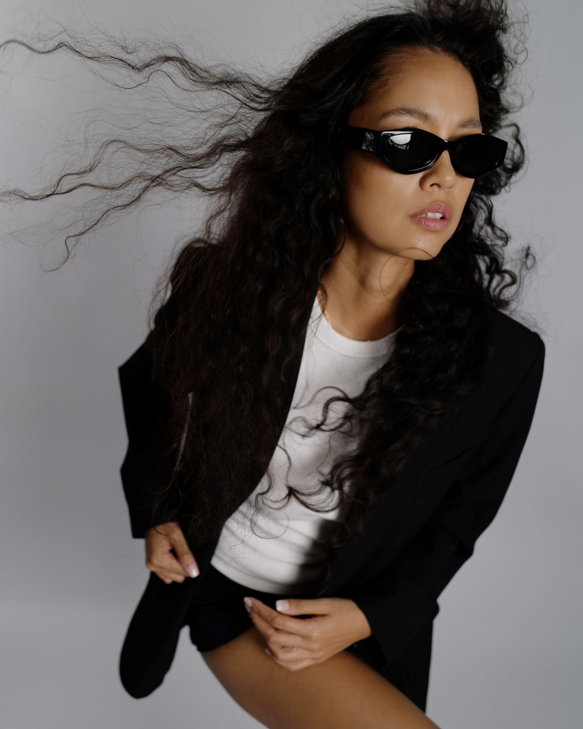 Oval Sunglass - Black